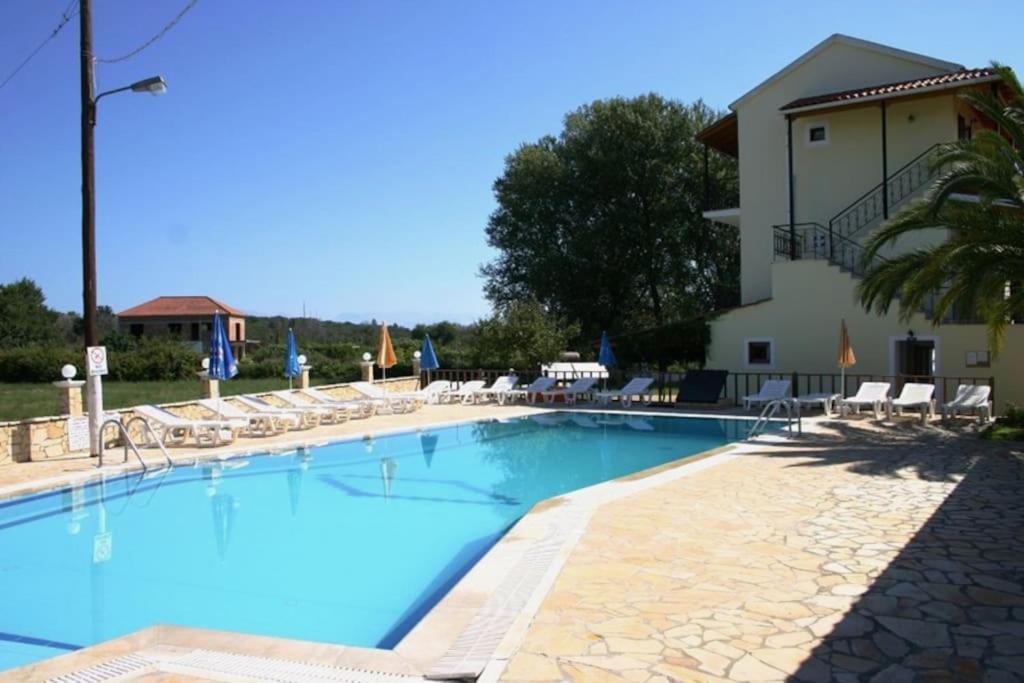 Fondas * Roda (Corfu)